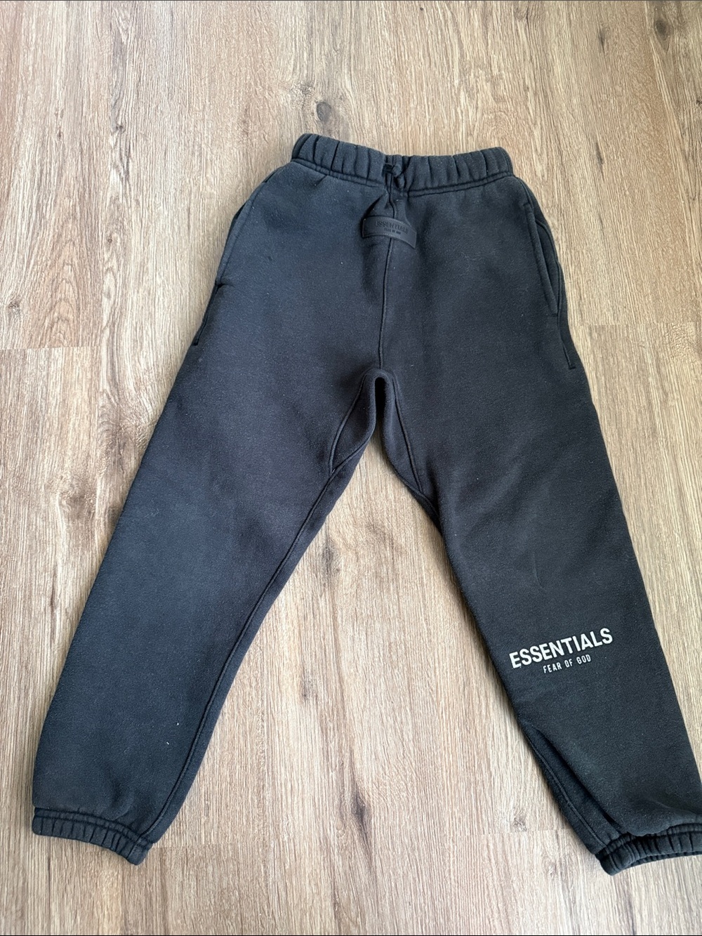 Fear of God Essentials Kids Black Jogger Sweatpants Size 6/7 - Picture 5 of 9